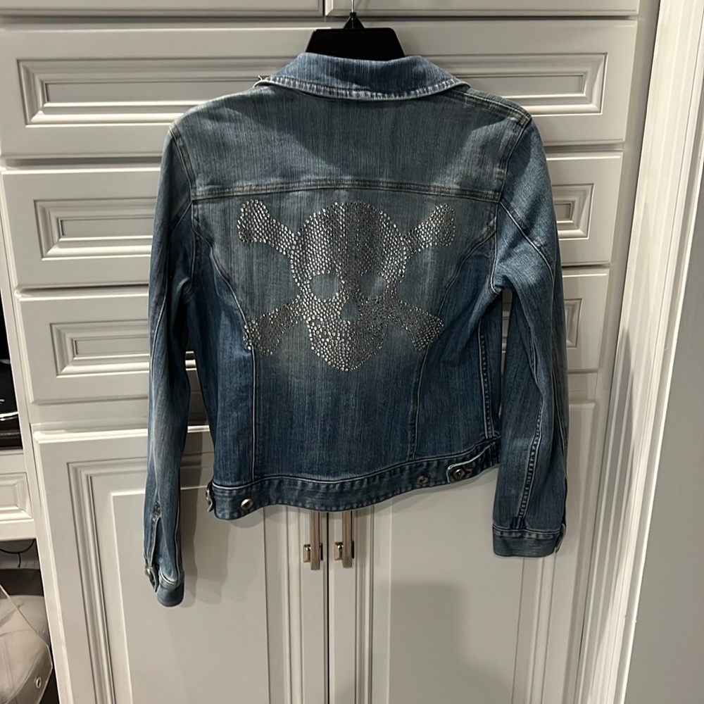 Beautiful jean jacket ,size small